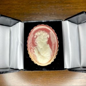 Vintage Pink & Gold Brooch